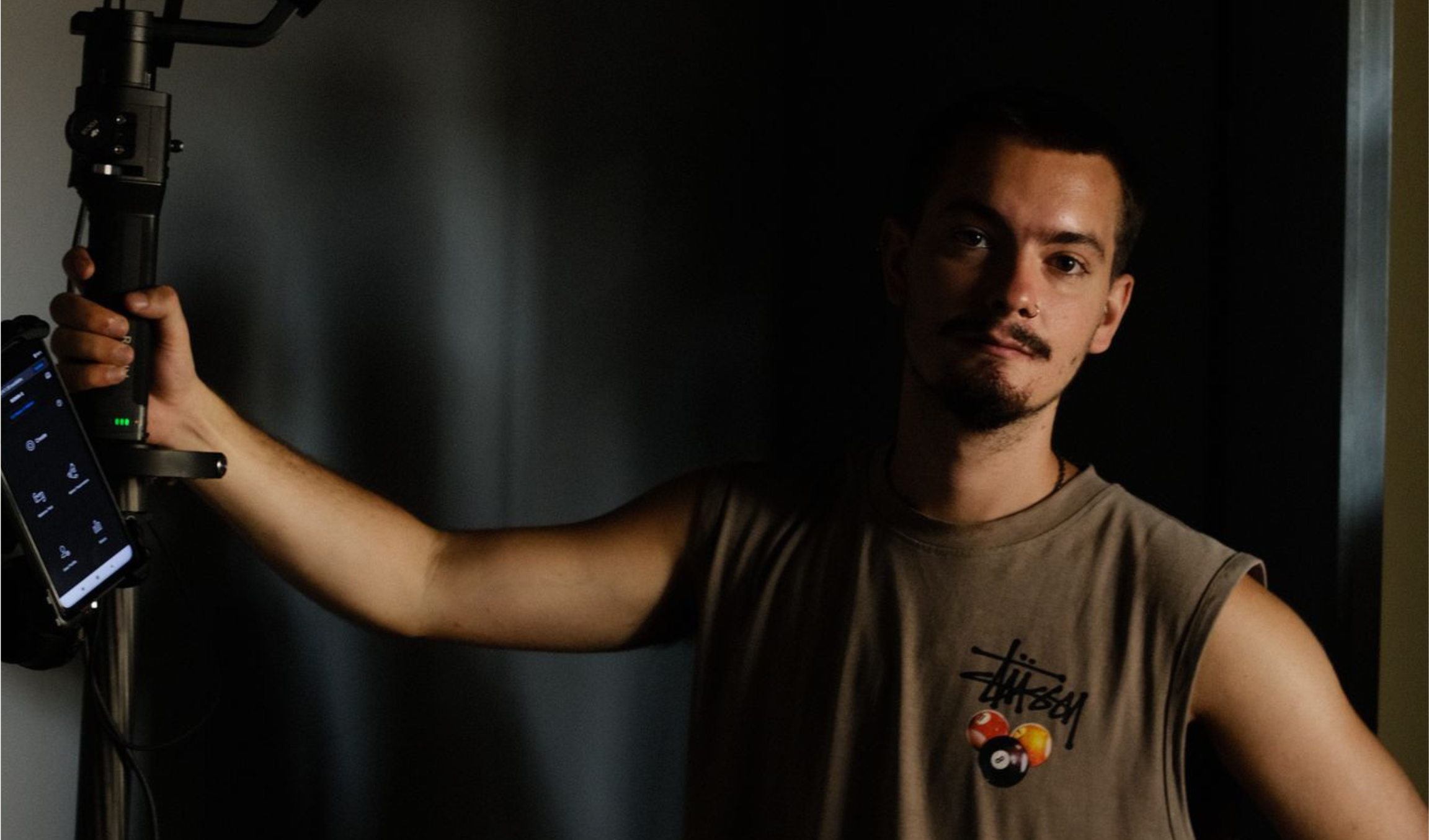 Yannick Solandt on Set